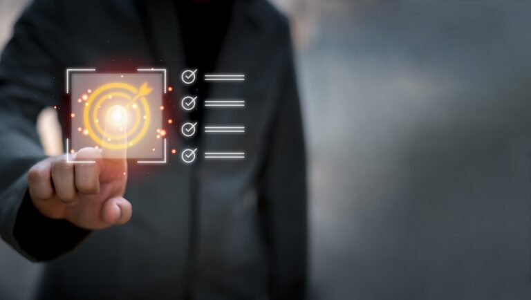 imagem mostra um investidor indicando o alvo certo.